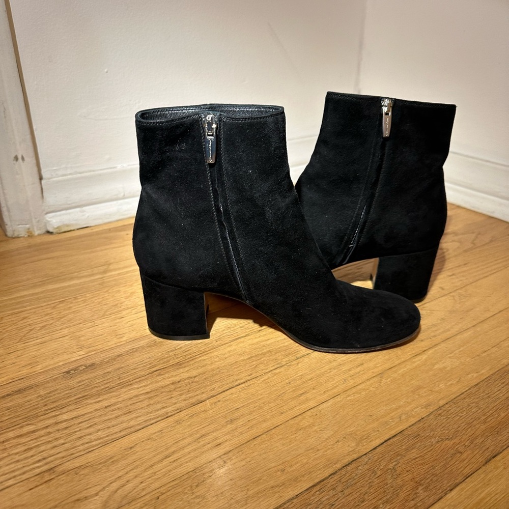 Gianvito Rossi suede booties